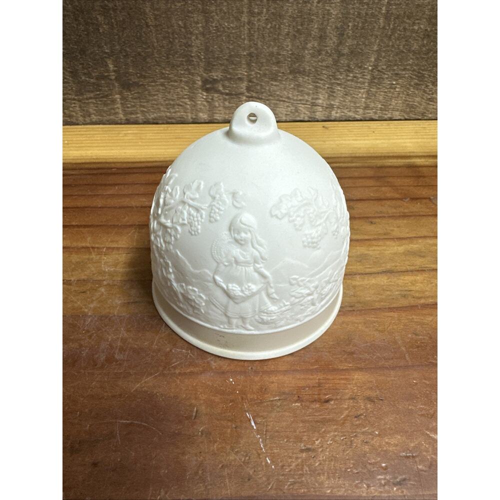 Lladro Fall Bells #17615 Collector's Series Retired In Box
